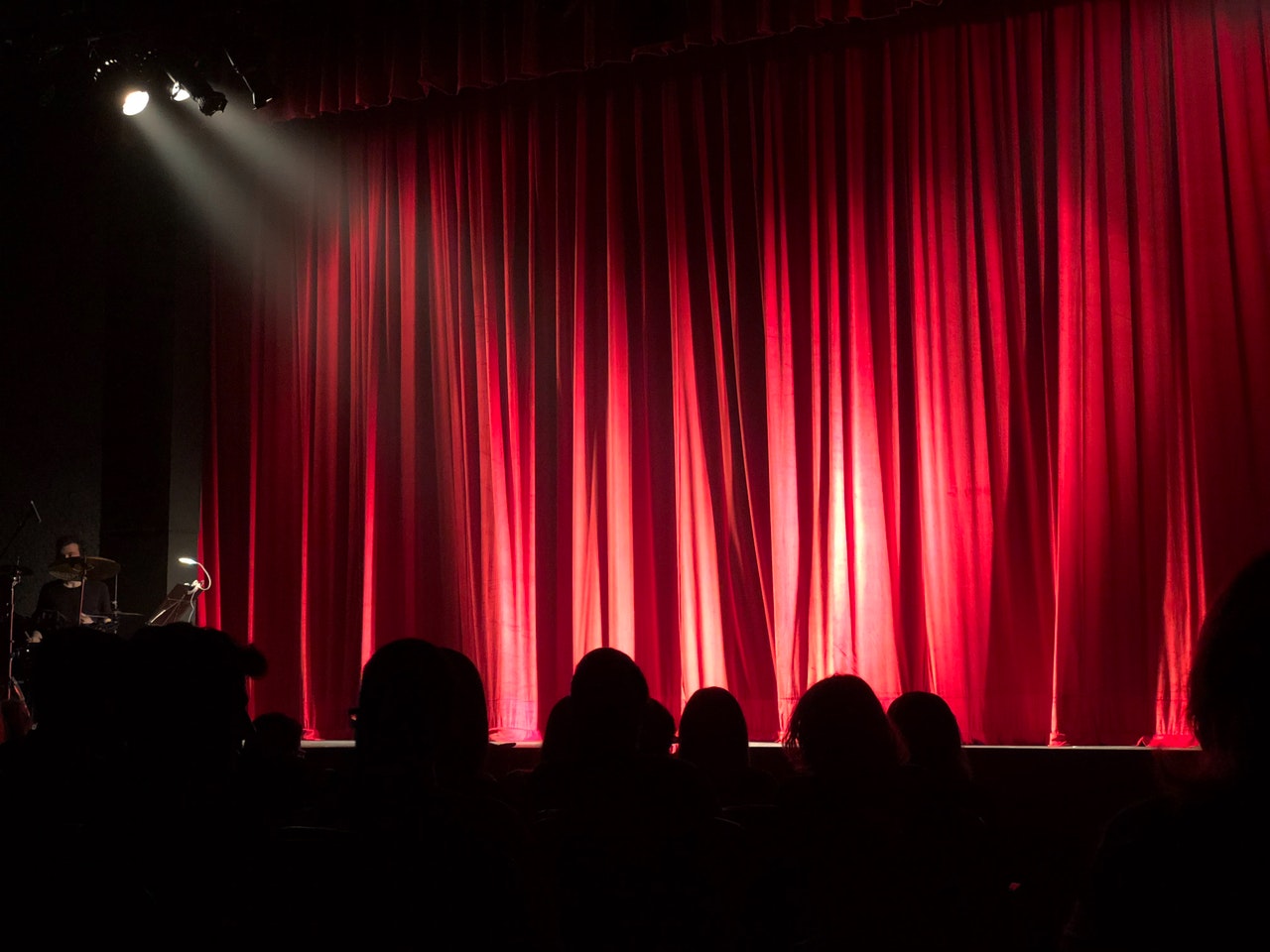 audience-auditorium-back-view-713149.jpg